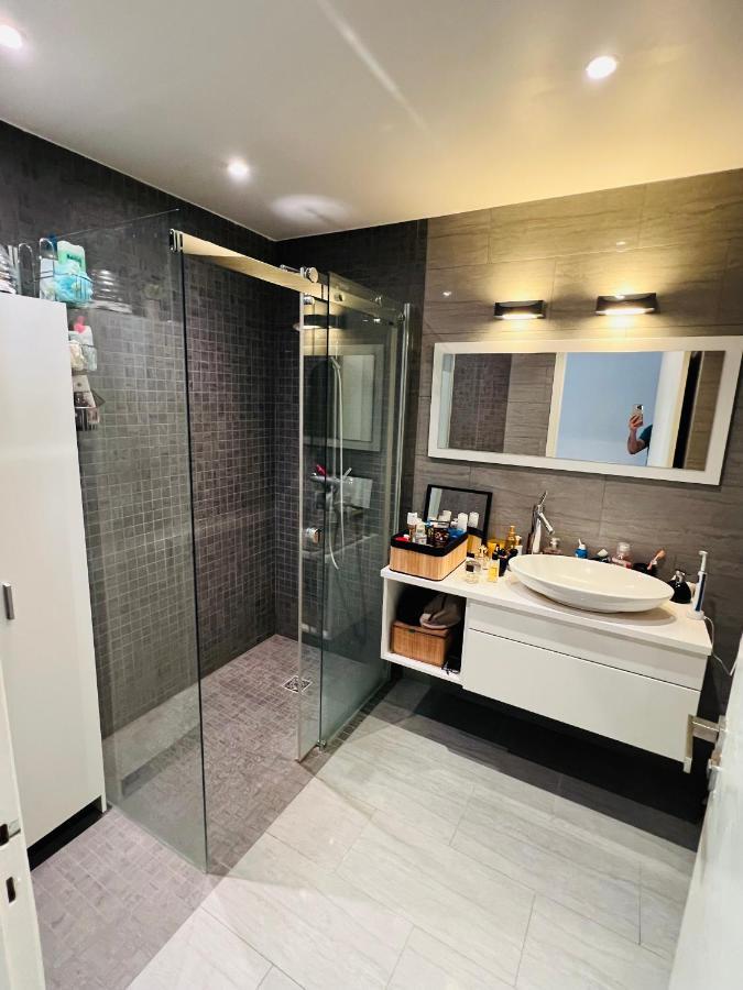 Quarto em Acomodações Particulares John Homestay In *