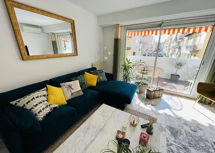John Homestay Room In Nice