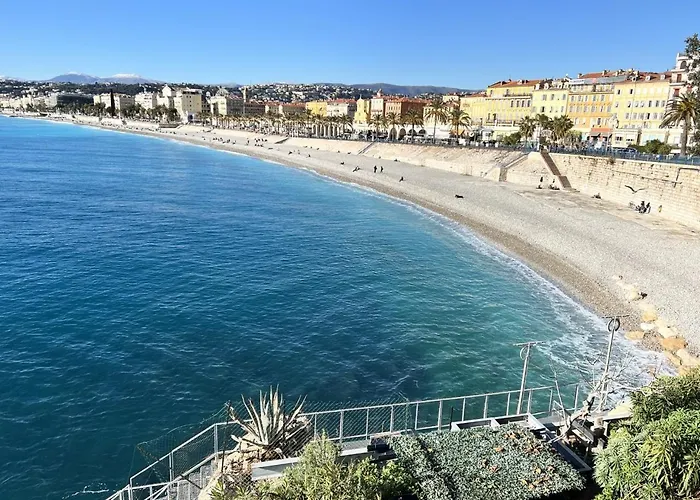 John Homestay Room In Nice